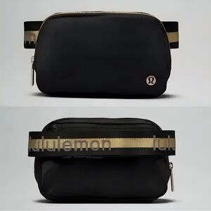 🖤Lululemon Everywhere Crossbody Belt Bag Wordmark Black/Gold